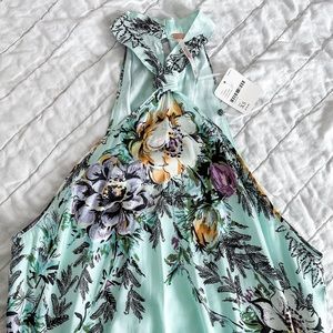 FREE PEOPLE Halter top | Size XS | NWT | Gorgeous Top!